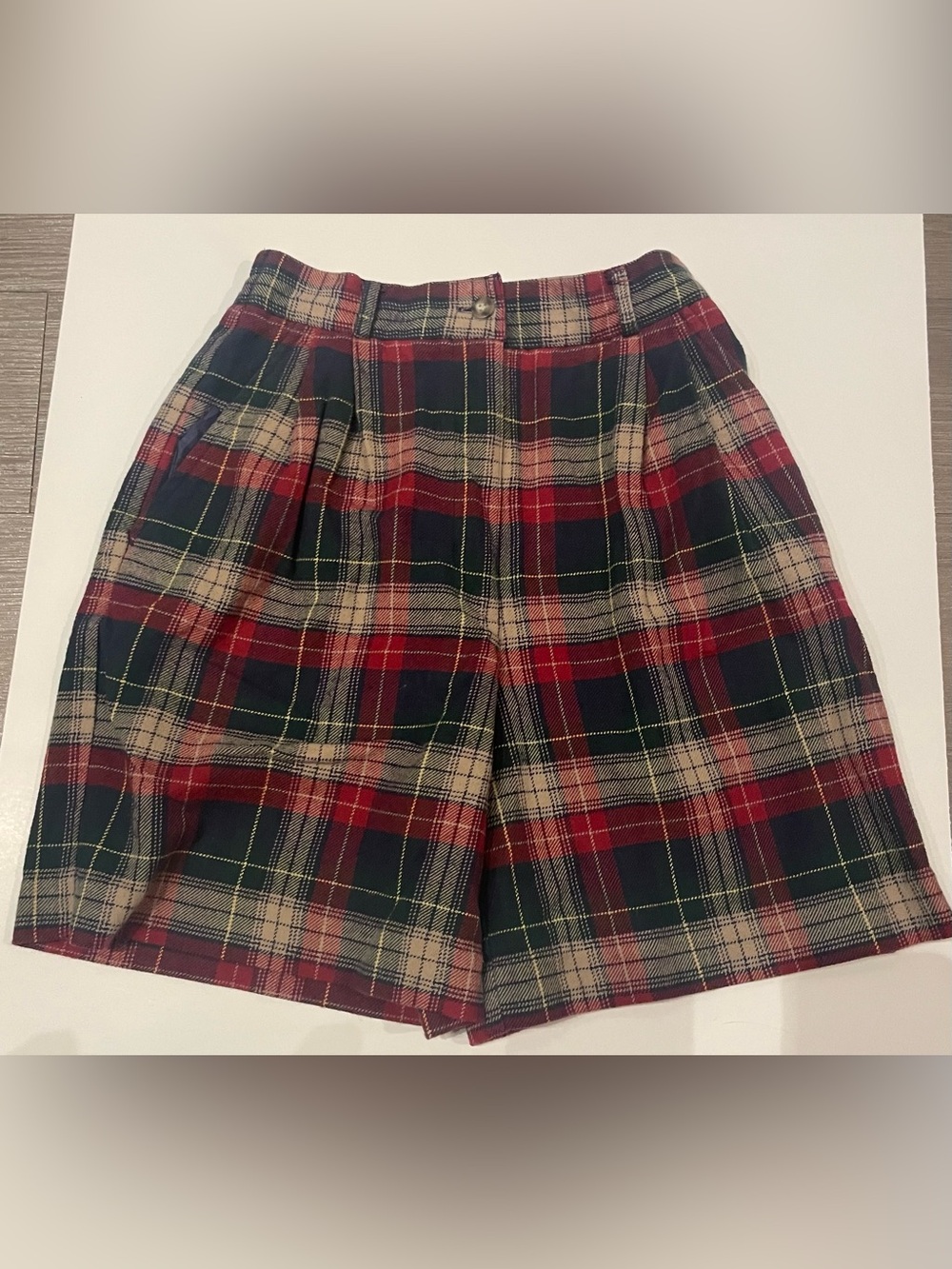 Talbots Vintage Petite Cotton Red and Green Preppy Plaid High Waist Shorts